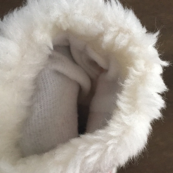 Fleece lined mittens with bows - Picture 5 of 5